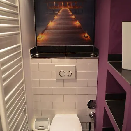 Sinuessa Quarto em Acomodações Particulares *
