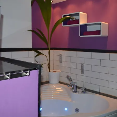 Sinuessa Quarto em Acomodações Particulares