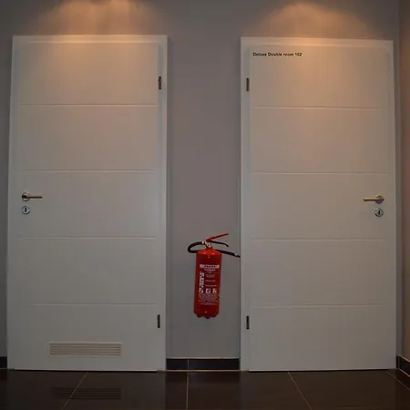 Sinuessa Quarto em Acomodações Particulares *