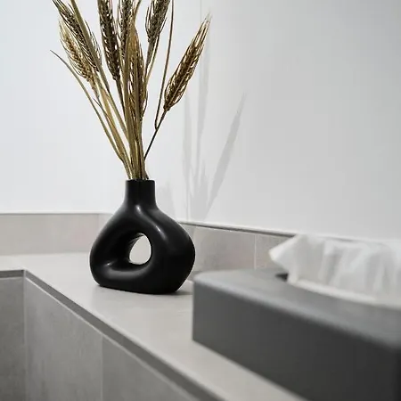 Park Avenue - Design Friesenstrasse - 4 Pers - Wlan - Netflix - 65 Zoll Tv Apartment Cologne