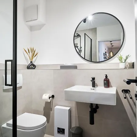 Park Avenue - Design Friesenstrasse - 4 Pers - Wlan - Netflix - 65 Zoll Tv * Cologne