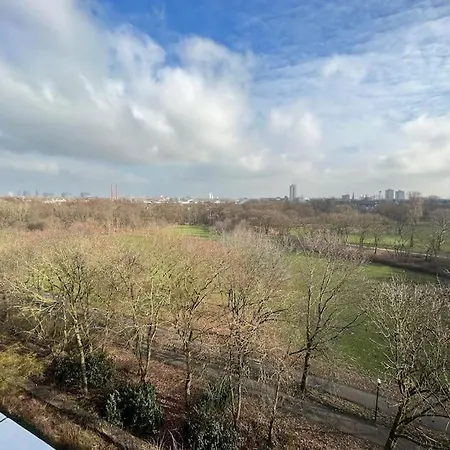 Parkblick Mit Dom