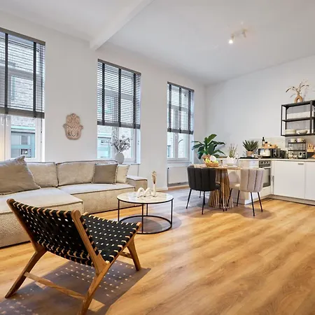 Park Avenue - Dom Mit Stil - Kueche - Parkplatz - Wlan - 65 Zoll Tv - Netflix *