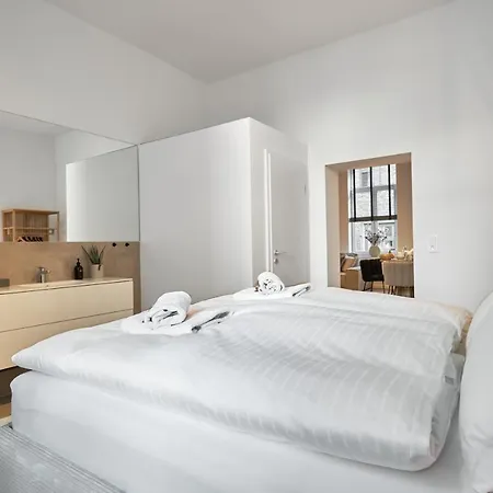 Park Avenue - Dom Mit Stil - Kueche - Parkplatz - Wlan - 65 Zoll Tv - Netflix Apartment *