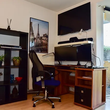 Apartment Mit Grossem Balkon Im Belgischen Viertel