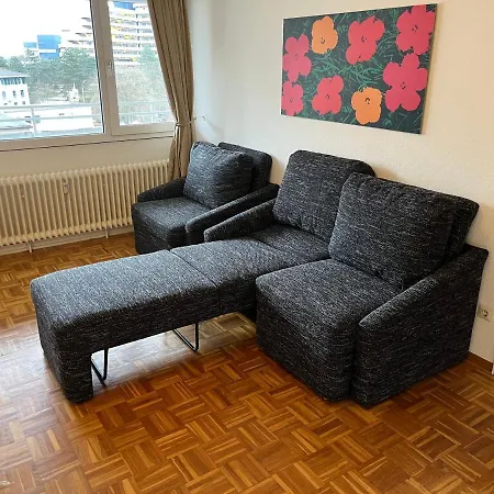 Deutz Apartment Cologne