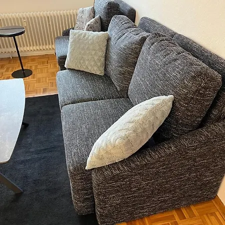 Deutz Apartment *