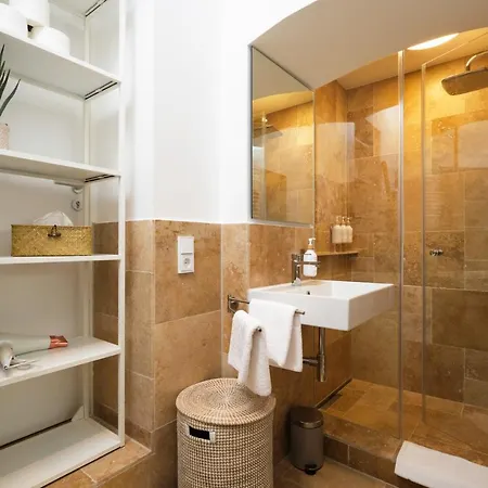 Park Avenue - Dom Mit Stil - Kueche - Parkplatz - Wlan - 65 Zoll Tv - Netflix Apartment