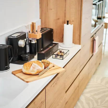 Park Avenue - Dom Mit Stil - Kueche - Parkplatz - Wlan - 65 Zoll Tv - Netflix * Cologne