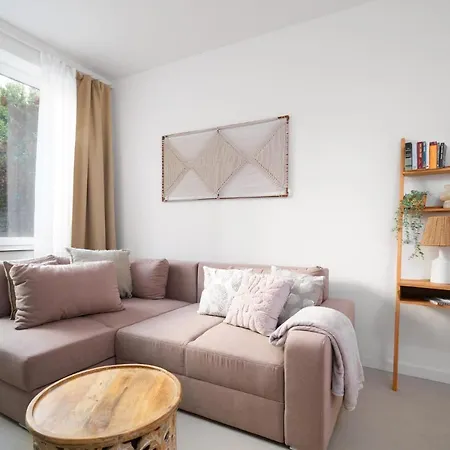 Apartamento Park Avenue - Dom Mit Stil - Kueche - Parkplatz - Wlan - 65 Zoll Tv - Netflix