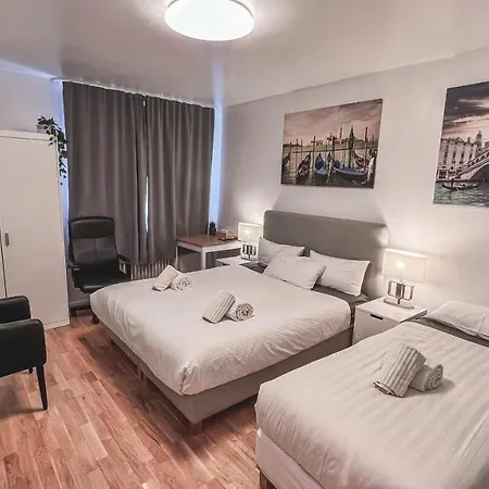 Am Rheingarten Apartment Cologne