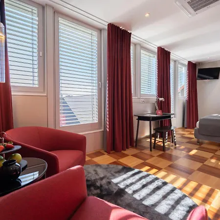 Hotel The New Yorker Köln-messe 4*