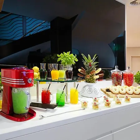 Marriott Hotel 5*