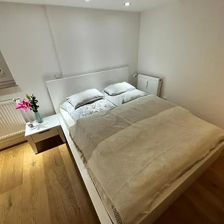 Gemutliches In Waldrandlage * Köln