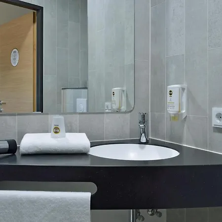 Hotel Koeln-ehrenfeld 3*