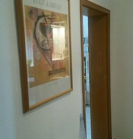 Homestay Robert's Rent A Cologne
