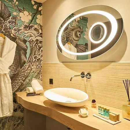 Classic Harmonie Hotel 3*
