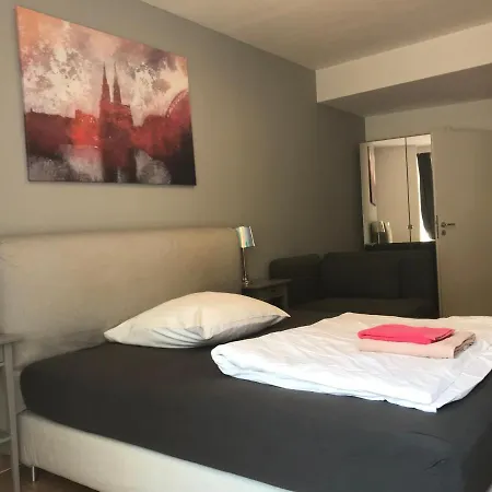 Apartment Am Dom *