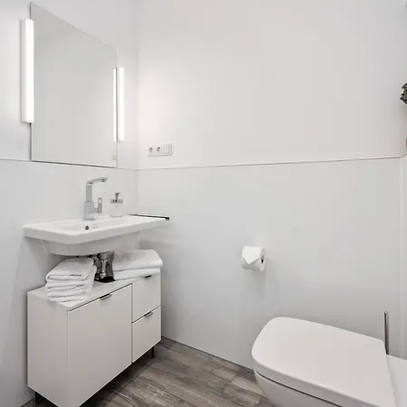 Park Avenue I Domsuite I Hbf I Netflix I Wlan Apartment Köln