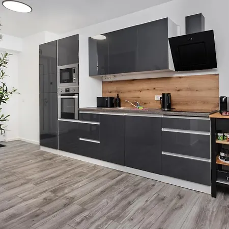 Park Avenue I Domsuite I Hbf I Netflix I Wlan Apartment Köln