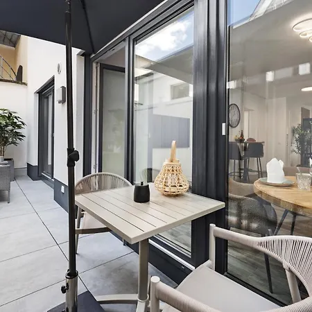 Apartment Park Avenue I Domsuite I Hbf I Netflix I Wlan Köln