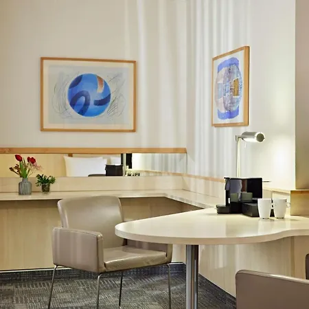 Lindner Am Dom, Part Of Jdv By Hyatt Cologne