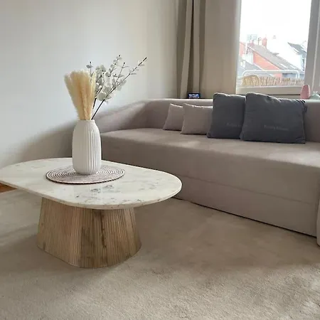 Mit 2 Im Belgischen Viertel