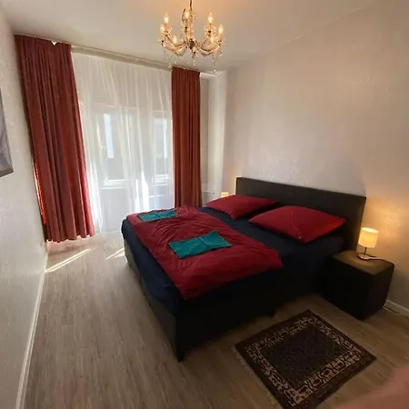 50 Qm Zentral In Domnaehe * Köln