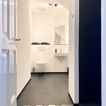 Zehuus - Historical Charm 70qm Apartment Cologne