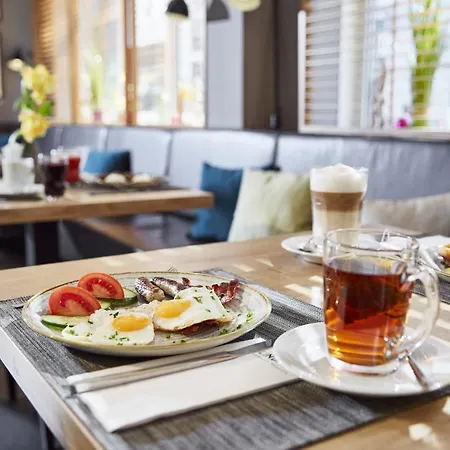 Lindner Plaza 4* Kolín nad Rýnem
