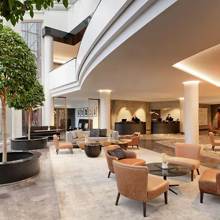 Hyatt Regency Hotel 5*