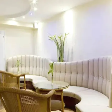 Buchholz Downtown Hotel