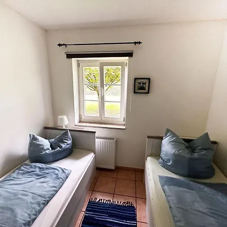 Nuessenberger Hof Apartment