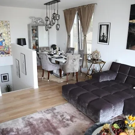 Royaldeluxe Penthouse By Kevany * Cologne