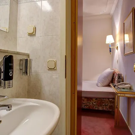 Hotel Centro Arde City, Trademark Collection By Wyndham Colonia