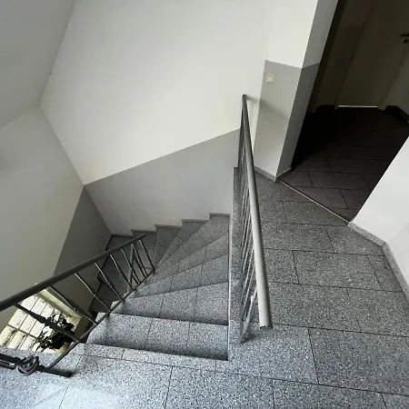 In Neusserstrasse *