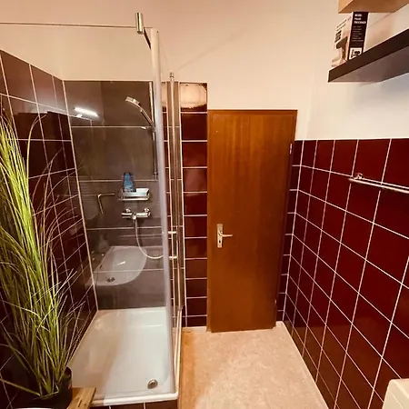 Apartment Retro Im Herzen Von Deutz Cologne