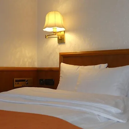 Appartel Am Dom Hotel Cologne