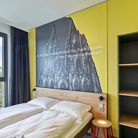Hotel Meininger West