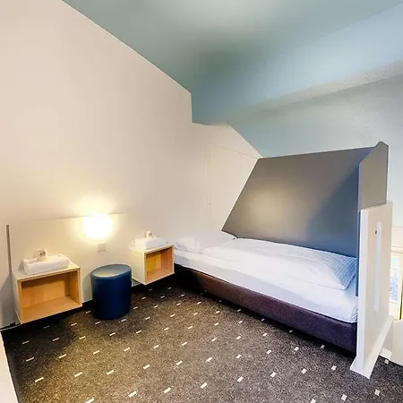 Koln 4* Frechen