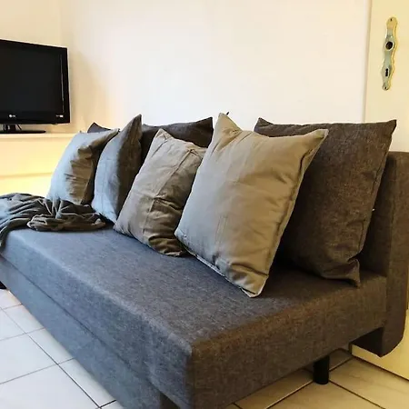 Apartment Charmante Gartenwohnung Mit Privatem Grossen Garten Köln
