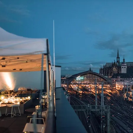 Hotel Urban Loft 4*