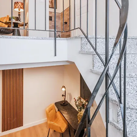 Apartment S331 - Luxurious Two Bedroom Duplex In *