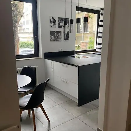 Apartamento Koeln Zentrum - Fuer 8 Personen *