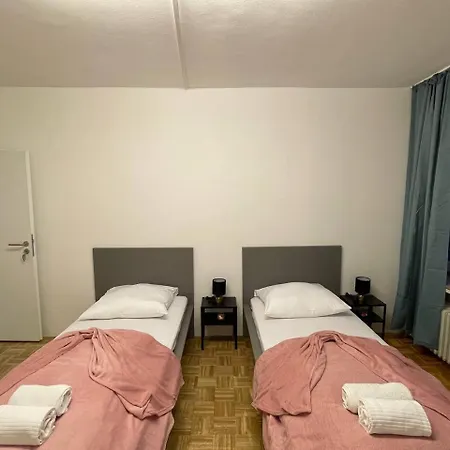 Shared At Heumarkt, City Center Apartment *