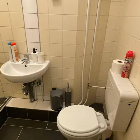 Apartment Shared At Heumarkt, City Center Cologne