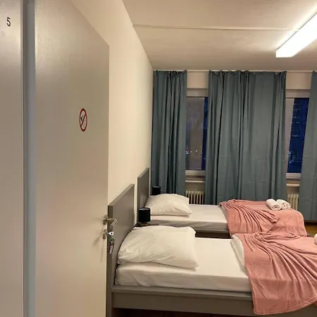 Shared At Heumarkt, City Center Apartment *