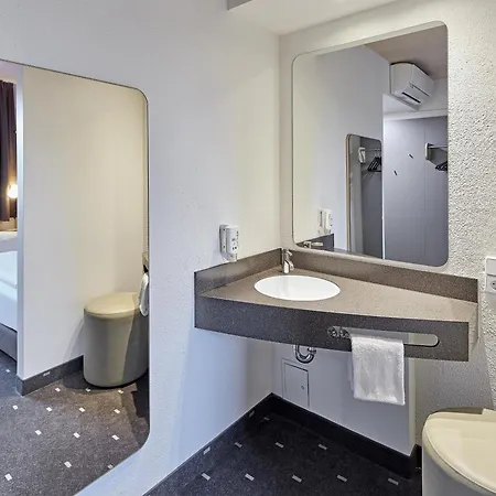 Koeln-west Hotel