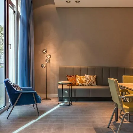 Courtyard By Marriott 4*