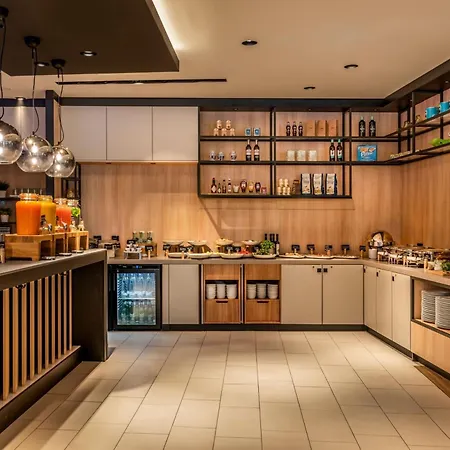 Courtyard By Marriott Keulen